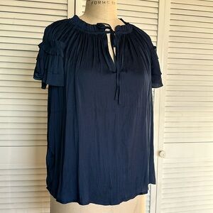 Medium blouse